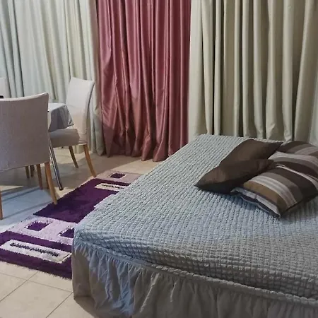 Apartamento Shiny Studio House Near To Sea 2 *